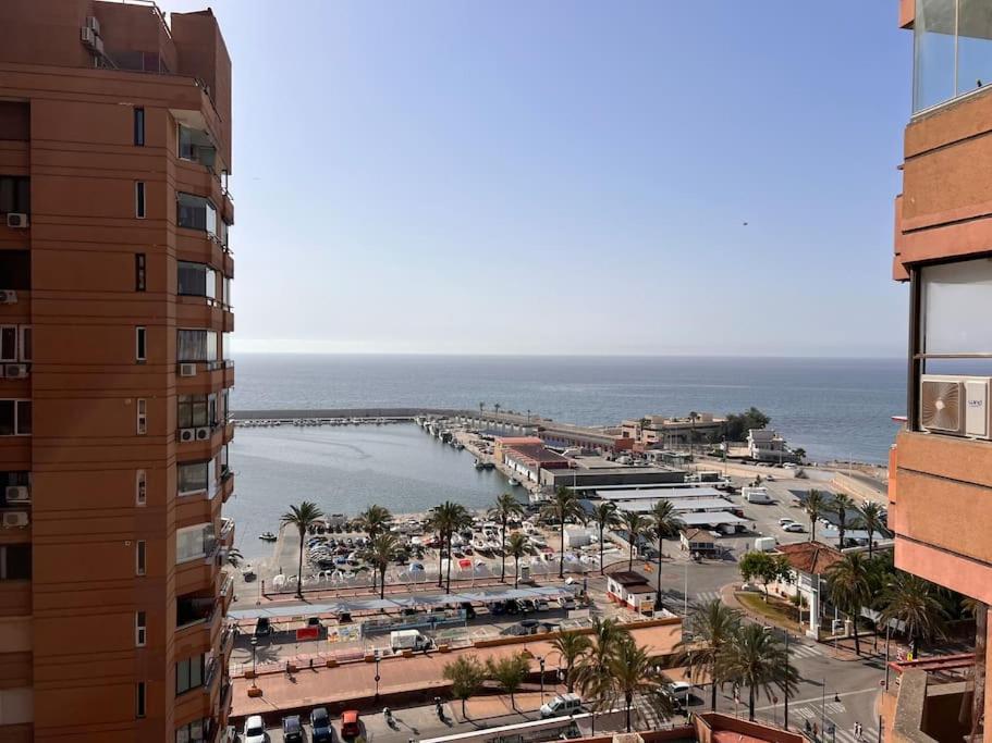 Fuengirola Puerto Y Mar Exterior foto